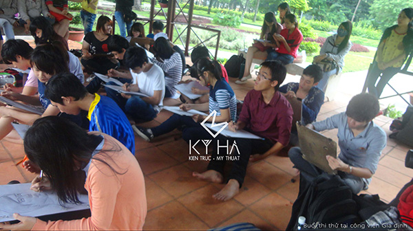 lop-hoc-luyen-thi-kien-truc-my-thuat-ky-ha-01