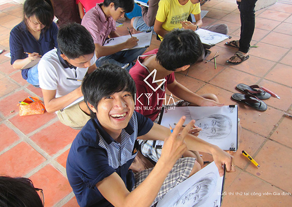 lop-hoc-luyen-thi-kien-truc-my-thuat-ky-ha-01